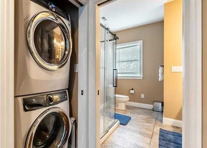 Сasa de vacaciones 4 Bedroom Luxe In Brewery District