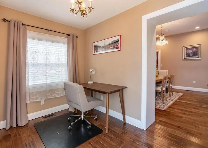 4 Bedroom Luxe In Brewery District Columbus