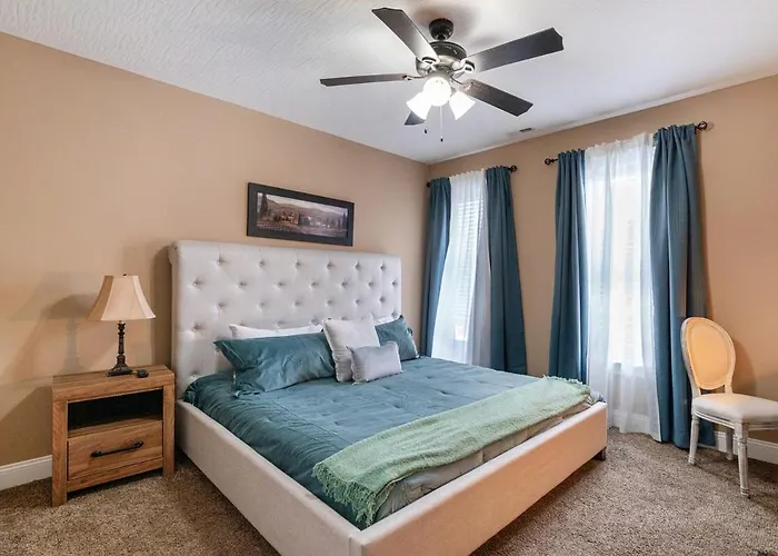 4 Bedroom Luxe In Brewery District *